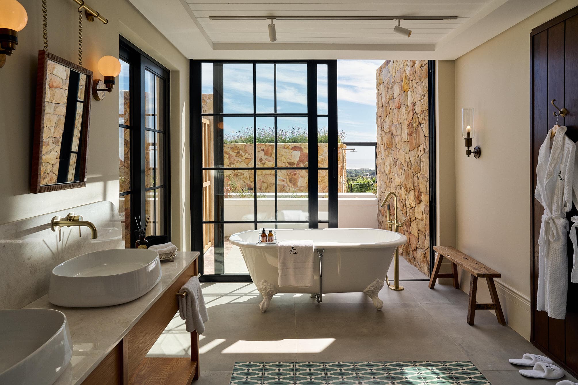 The Alexander Estate 10