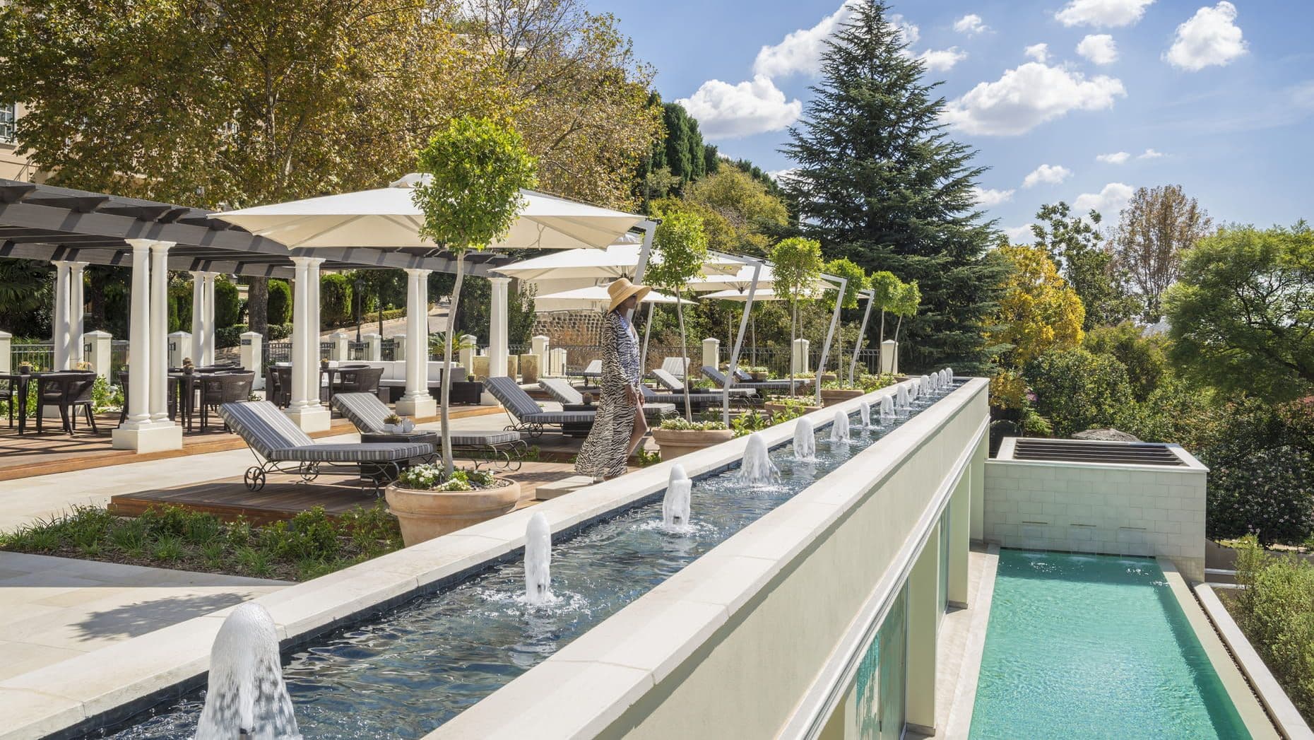 Four Seasons Hotel